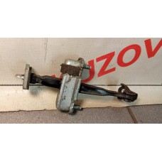 Ограничитель двери ПЕРЕДНЕЙ Nissan Tiida (C11) 2007-2014 80430ED00A