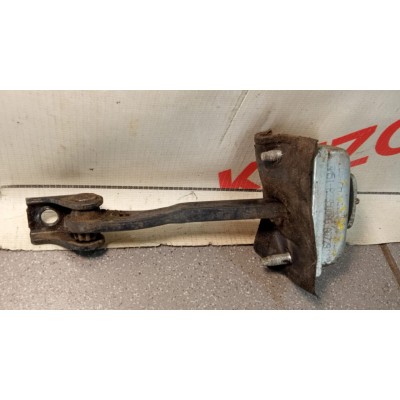 Ограничитель двери ПЕРЕДНИЙ/ЗАДНИЙ Ford C-MAX 2003-2010 Ford Focus II 2005-2008 Ford Focus II 2008-2011 Ford Kuga 2008-2012 3M51R23500AB