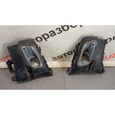 Кронштейн форсунки омывателя фары левый VW Passat CC 2008-2017 3C8807923