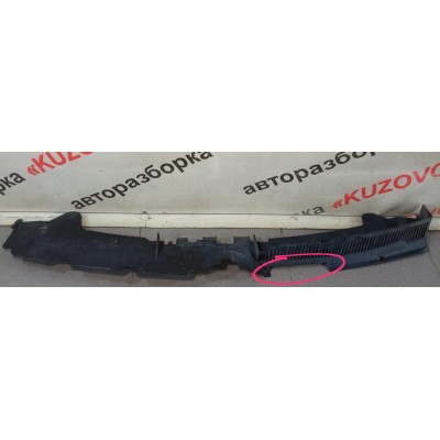 Воздуховод радиатора верхний жабо VW PASSAT CC 2008> 3C8121330B