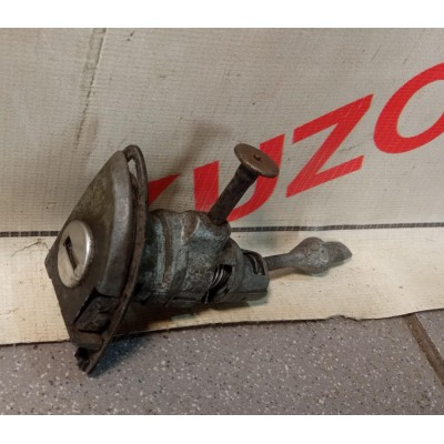 Личинка дверного замка передней  VW Passat CC 2008-2017  3C8837167A