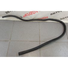 Уплотнитель (внутри) ПОД КАПОТ VW Passat CC 2008-2017 PASSAT [B6] (2005>) 3C0823723