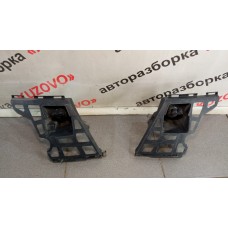 Кронштейн переднего бампера левый SKODA YETI (2009>) 5L0807055