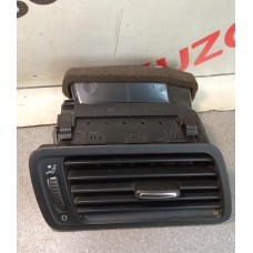Дефлектор воздушный В ТОРПЕДО ПРАВЫЙ VW Passat [B6] 2005-2010 VW Passat CC 2008-2017 3C1819702F