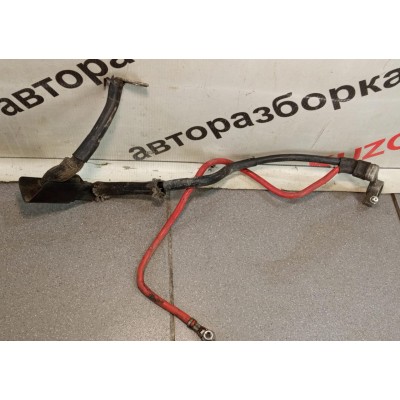 Клемма аккумулятора плюс VW Passat [B6] 2005-2010 VW Passat [B7] 2011-2015 VW Passat CC 2008-2017 1K0971228L
