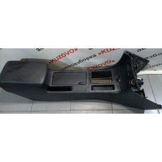 Консоль  Mazda Mazda 3 (BK) 2002-2009 МЕЖДУ СИДЕНИЙ С ПОДЛОКОТНИКОМ BN8P64420E73