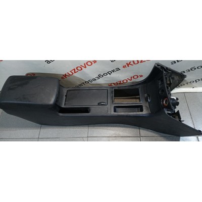 Консоль  Mazda Mazda 3 (BK) 2002-2009 МЕЖДУ СИДЕНИЙ С ПОДЛОКОТНИКОМ BN8P64420E73