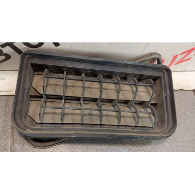 Решетка вентиляционная VW Passat [B6] 2005-2010 VW Passat [B7] 2011-2015 VW Passat CC 2008-2017 3C0819465