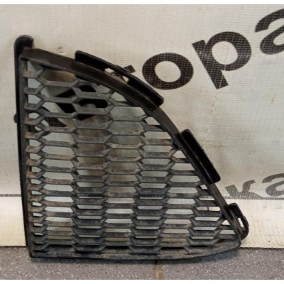 Решетка в бампер BMW 3-SERIE F30/F31/F80 (2011-2020) 51118054132