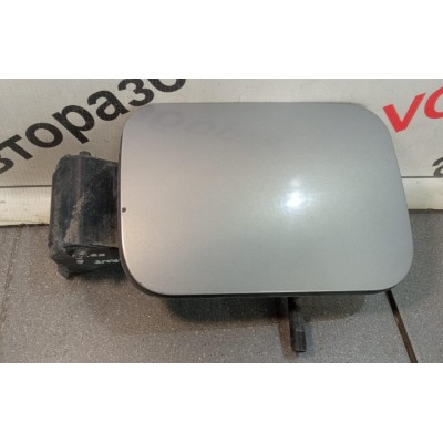 Лючок бензобака ниша Renault Megane II 2003-2009 8200073451 8200200463