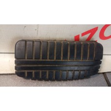 Накладка педали тормоза Mitsubishi Carisma (DA) 1999-2003 Mitsubishi Space Star 1998-2004 MR197644
