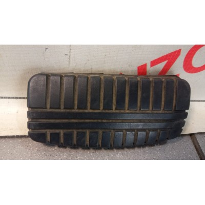Накладка педали тормоза Mitsubishi Carisma (DA) 1999-2003 Mitsubishi Space Star 1998-2004 MR197644