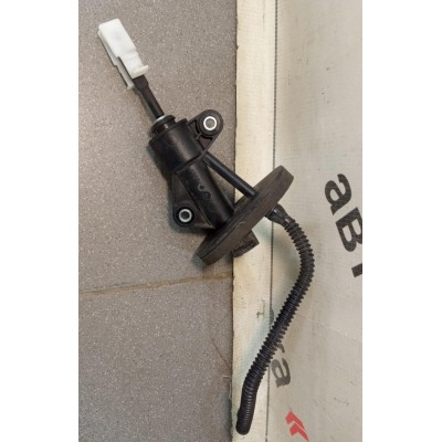 Цилиндр сцепления главный Chevrolet Aveo (T300) 2011-2015 Chevrolet Cobalt 2011> Opel Mokka 2012-2019 96887800