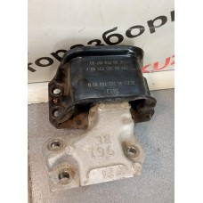 Опора двигателя правая Citroen C4 II 2011-2022 9801002180 9636270080B