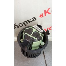 Моторчик отопителя Citroen C4 II 2011-2022 Peugeot 308 I 2007-2015 Peugeot 408 2010-2022 6441CZ T011131B
