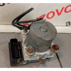 Блок ABS  Citroen C4 II 2011-2022 96757996880