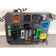 Блок предохранителей Citroen C4 II 2011-2022 9665547480 A2C53383165
