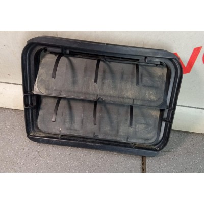 Решетка вентиляционная Citroen C4 II 2011-2022 9675506980