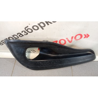 Рамка противотуманной фары левой Citroen C4 II 2011-2022 9801936980