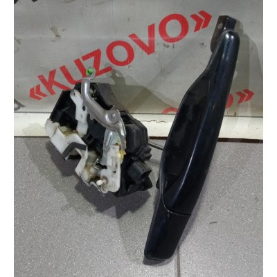 Ручка двери задней наружная левая Mitsubishi Lancer (CS/Classic) 2003-2008 MR526109