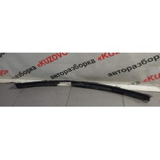 Уплотнитель капота TOYOTA RAV 4 (2006>) 53039-42010