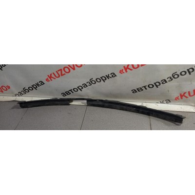 Уплотнитель капота TOYOTA RAV 4 (2006>) 53039-42010