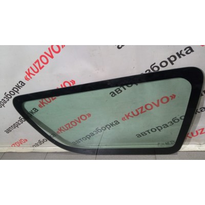 Стекло кузовное глухое правое  VAZ Lada Largus 2012> 8200396084