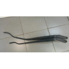 Поводок стеклоочистителя передний правый Chevrolet Captiva C100 2006> C140 2011-2018 Opel Antara 2007-2017 96661625 25911767