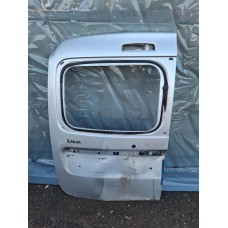 Дверь задняя Lada Largus (2012>) 901015964R  Деффект