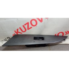 Кнопка стеклоподъемника ПЕРЕДНЯЯ ПРАВАЯ Mazda 3 (BK) 2002-2009 BS3E-66-370